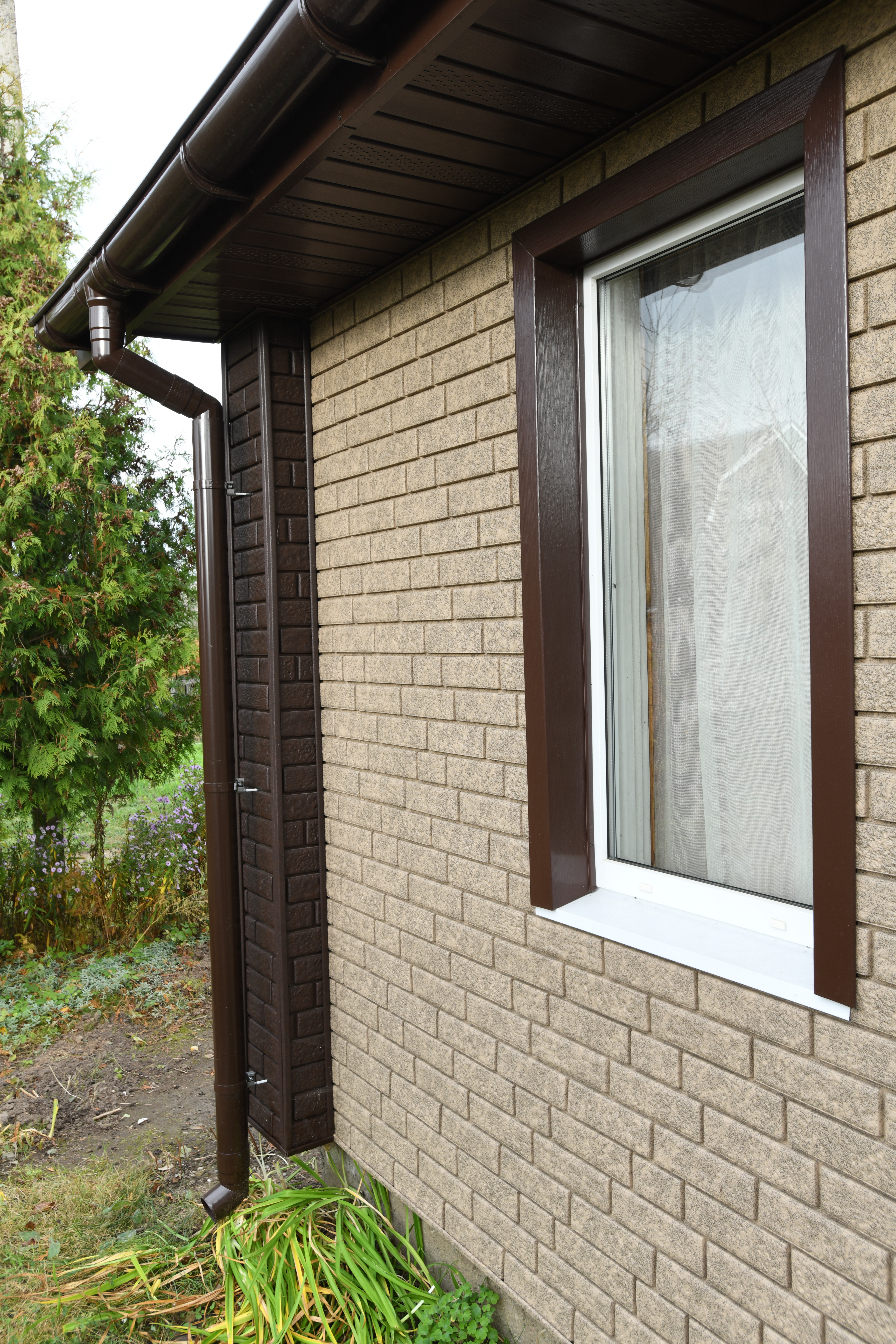 Кирпич бежевый