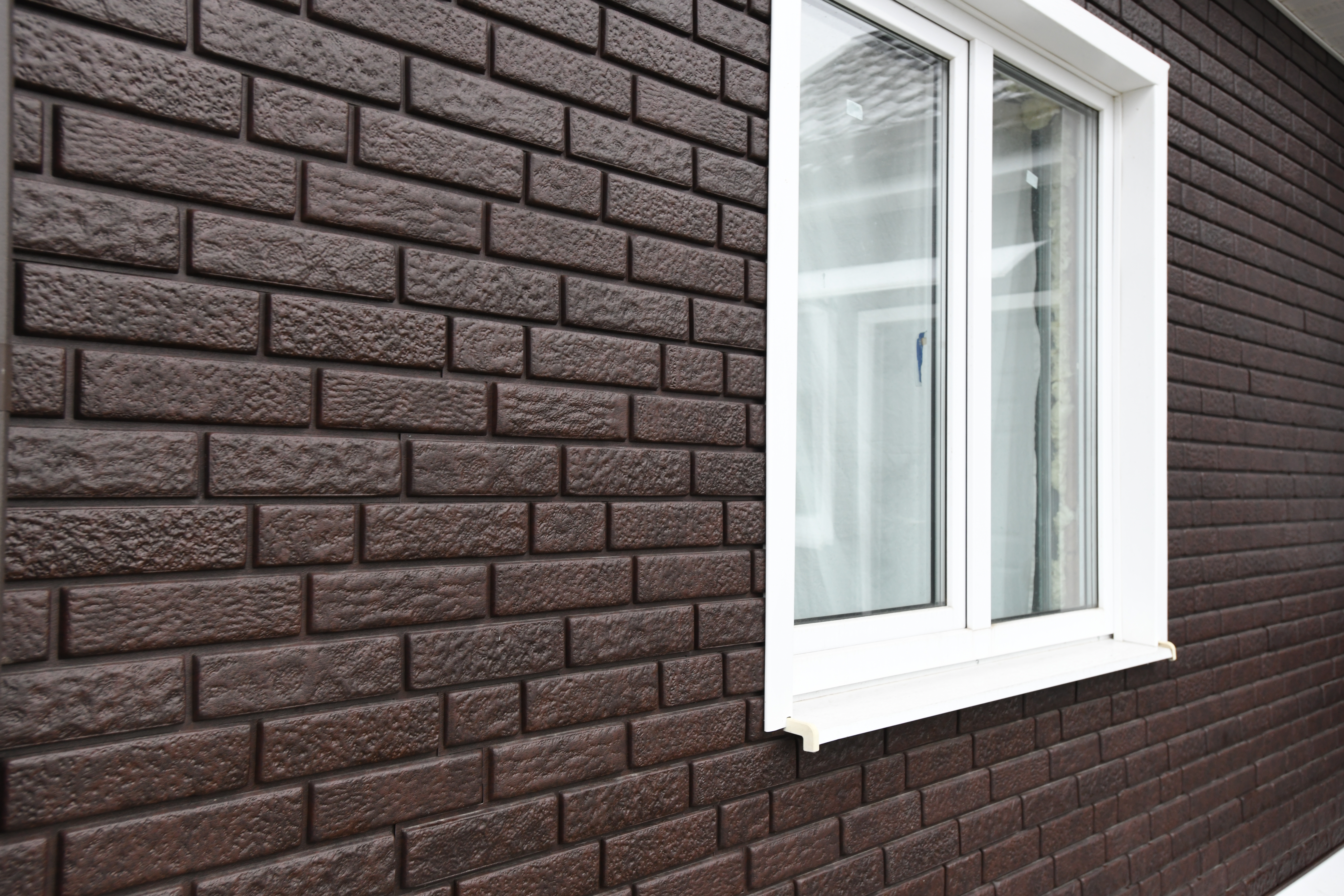 Кирпич коричневый